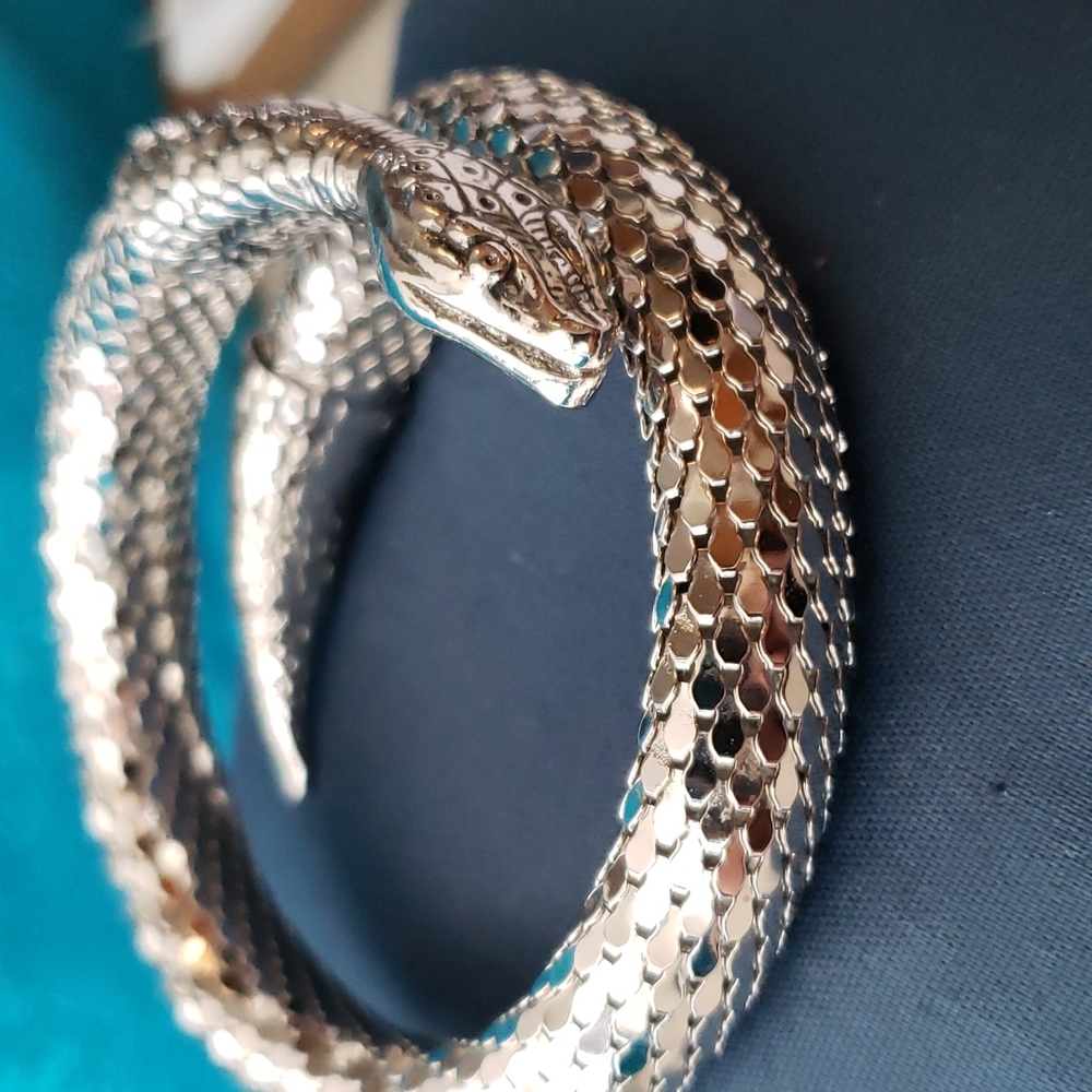 Gorgeous mesh snake bracelet - Picture 4 of 7
